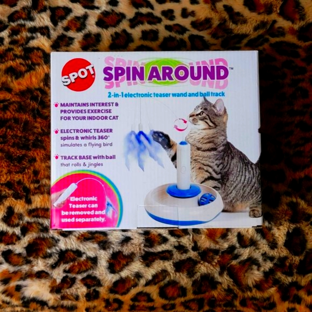 Cat Toy Spin Around.. Bran New!